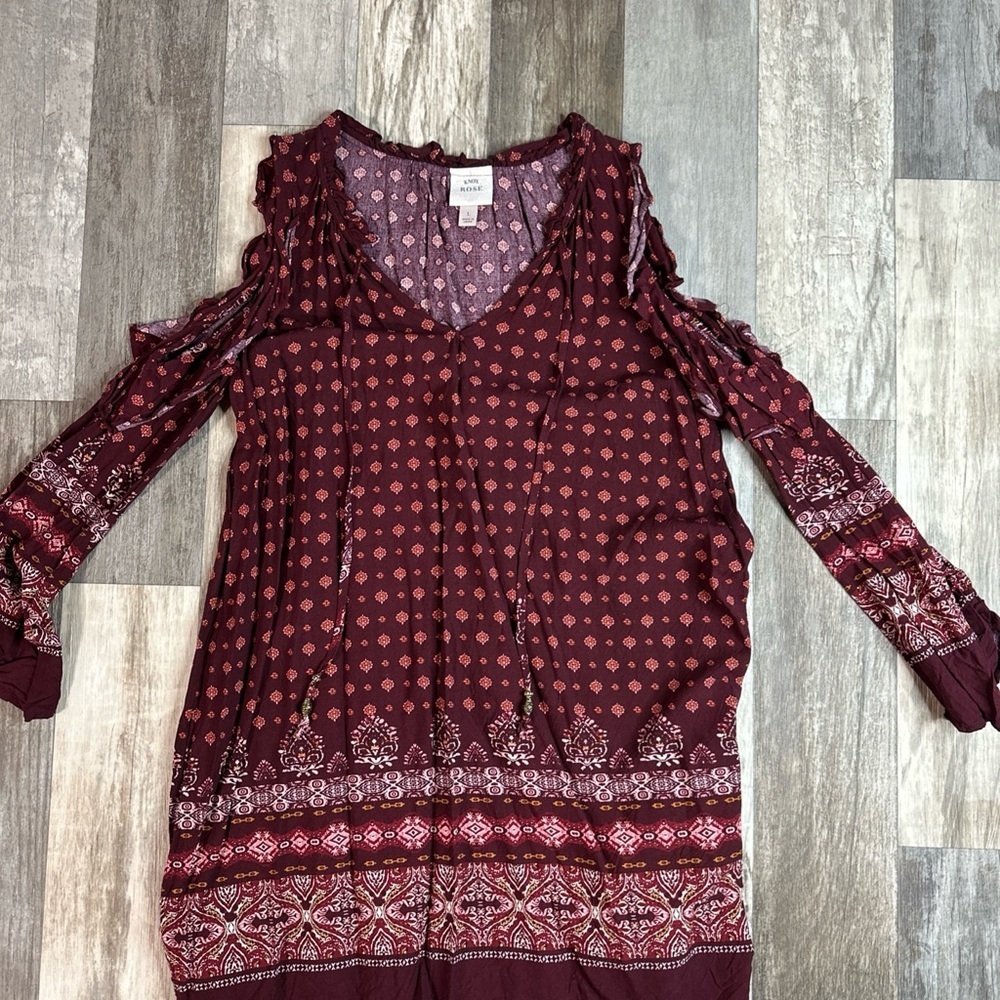 Knox Rose Blouse, L, Burgandy, 3/4 Sleeve, Open Shoulder
